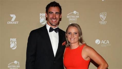 who is mitchell starc wife